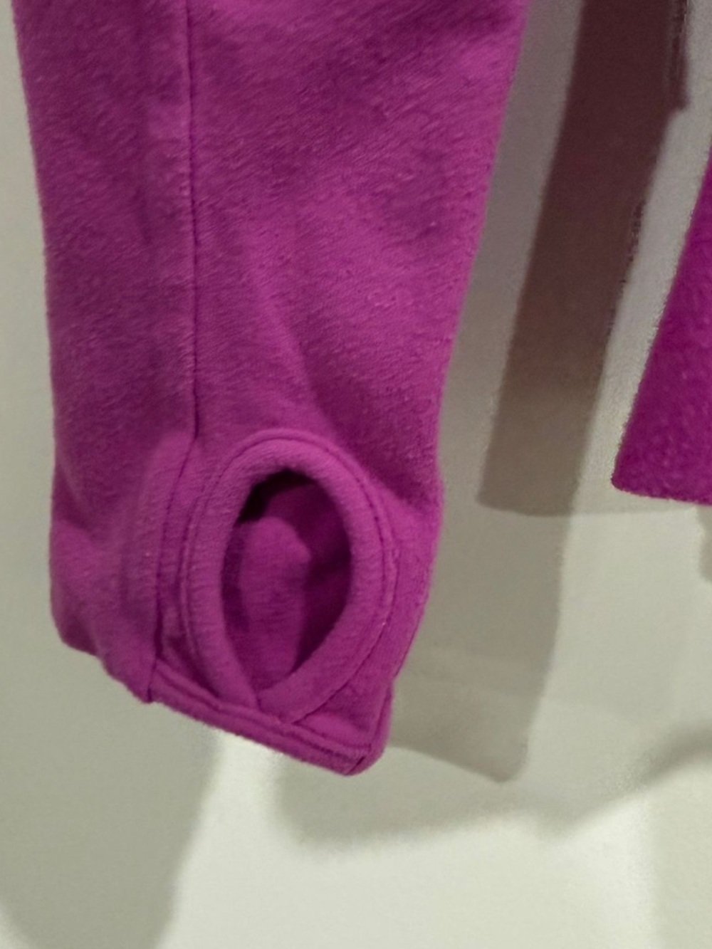Lululemon Define Jacket Magenta Pink Size 4 Full Zip Thumbholes - Picture 11 of 12